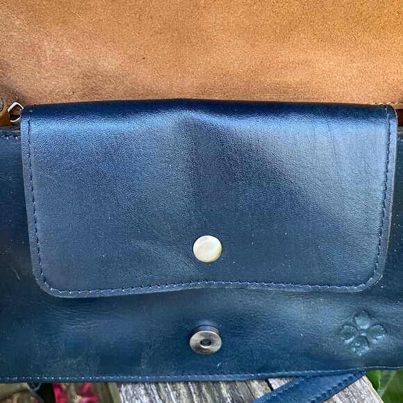 Patricia Nash Amara Top Handle Leather Crossbody Bag - Picture 6 of 7